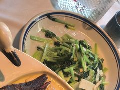 -八府香鸭·啫啫煲(华山路店)