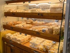 -壹佰芬港式烘焙食尚(华远村小区店)