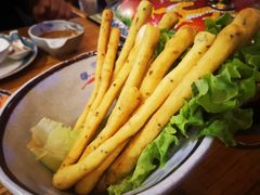 茴香小油条-毛辣果·贵州红酸汤牛肉火锅(西单店)