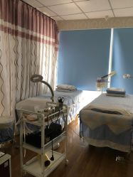 -苗方清颜专业祛痘连锁机构