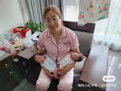 -爱的果实月嫂育婴师(世纪东方店)