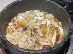 -芸山季·云南山珍菌火锅(人民广场来福士店)