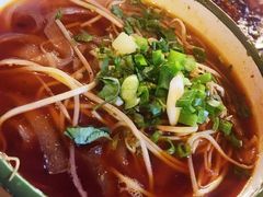 -拈签一笑黄牛肉辣卤串串