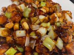 宫保鸡丁-听涛雅苑百味饺子老家菜馆