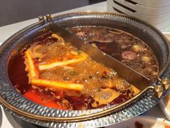 -鸡遇虾煲干锅火锅(小寨金莎店)