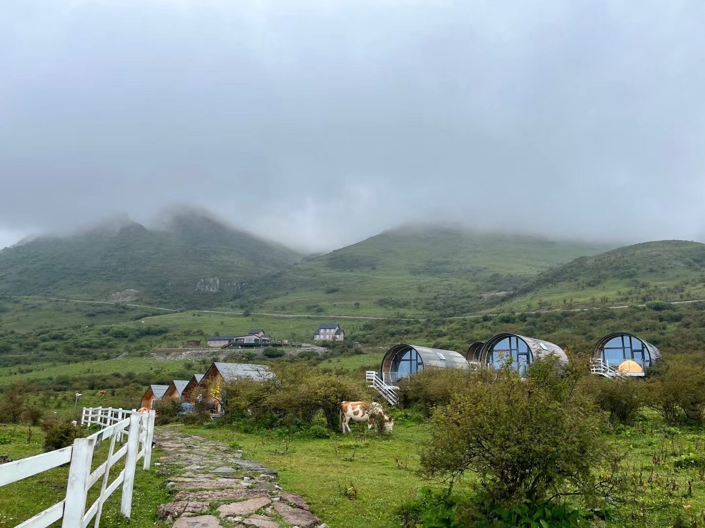 轿顶山雅安图片