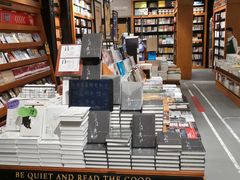 -西西弗书店&矢量咖啡(来福士广场店)