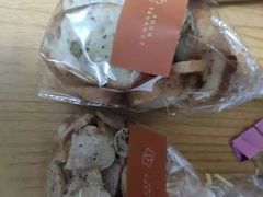 -山下面包坊(湖滨店)