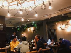 大堂-万记麻辣烫国展总店