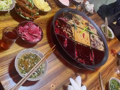 -正南齊北重庆老火锅(光华村直营店)