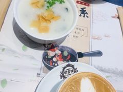 -钟书阁(群光广场店)