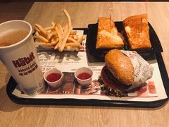 -The Habit Burger Grill 哈比特汉堡(复兴soho店)