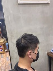 点击看大图 -首脑美发沙龙