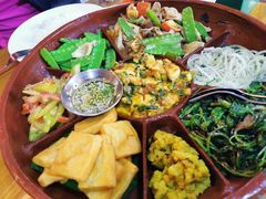 主菜拼盘-Sin Yaw Restaurant