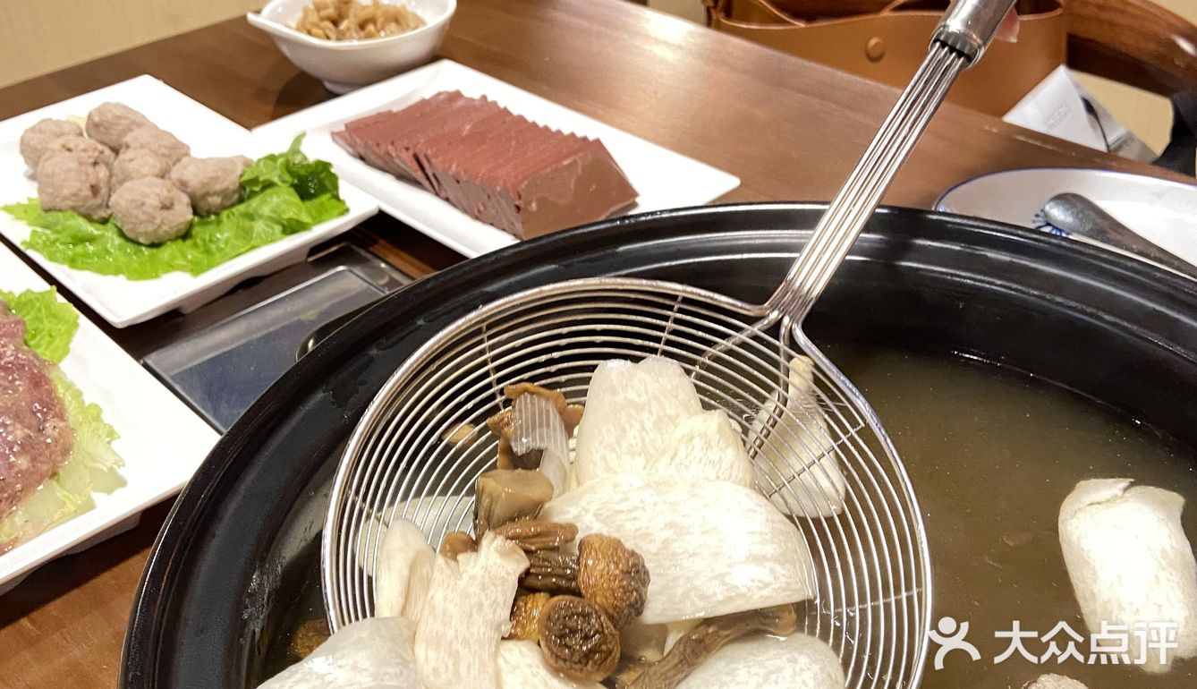 漳州探店｜这家野生菌火锅汤底我能连喝三碗不带停‼️