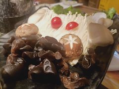 -井格重庆火锅(临平银泰城店)