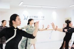 -佑宁舞蹈工作室