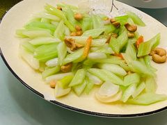 -老季市·三代非遗传承·地标美食老汁鸡(工农路店)