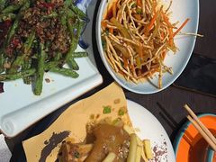 -川流不息·地道川菜·小龙虾(松东路店)