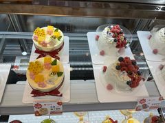 -花花卷卷·鲜食蛋糕(静安久光百货店)