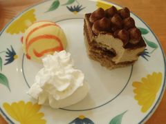 提拉米苏乳酪蛋糕-萨莉亚意式餐厅(新洲家乐福店)