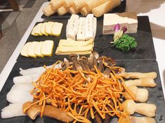 野生菌拼盘-小街猪手(团结湖店)