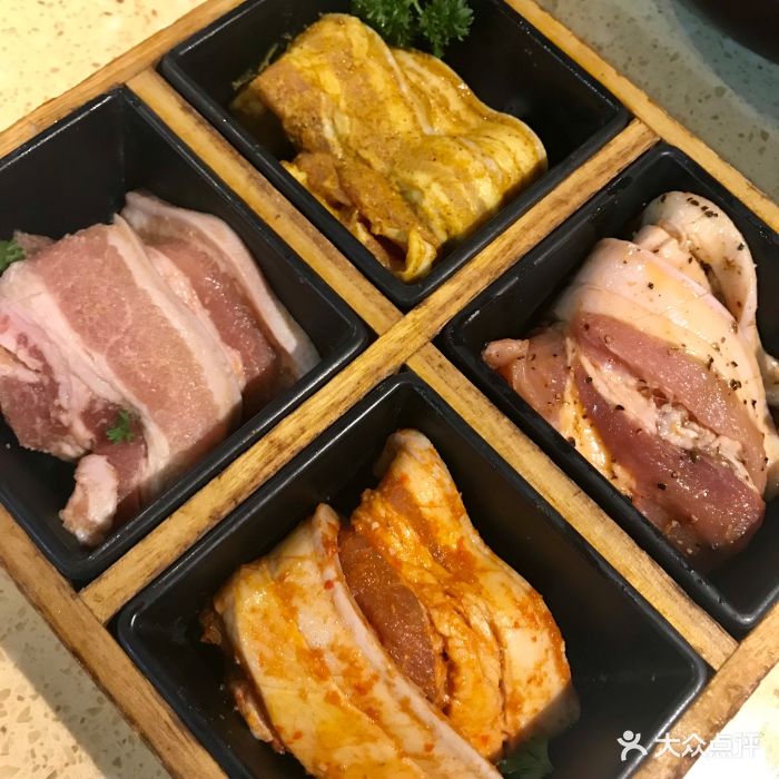 一浦小店韓式新派烤肉(大洋百貨店)烤四色五花肉圖片