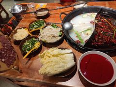 -周小明火锅(黑金冠社区店)