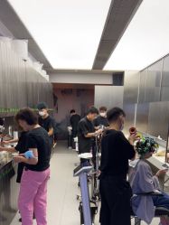 -苑苑发型设计