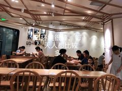 大堂-小满手工粉(上海品尊国际店)