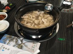 -东椰·海南椰子鸡火锅(朝阳门店)
