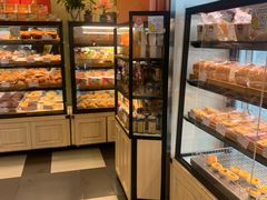 面包甜点陈列柜-可颂坊(中心书城店)