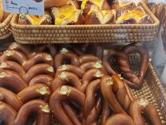 -红星前进面包牛奶公司(君太店)