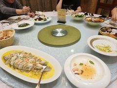 -山明水秀大饭店