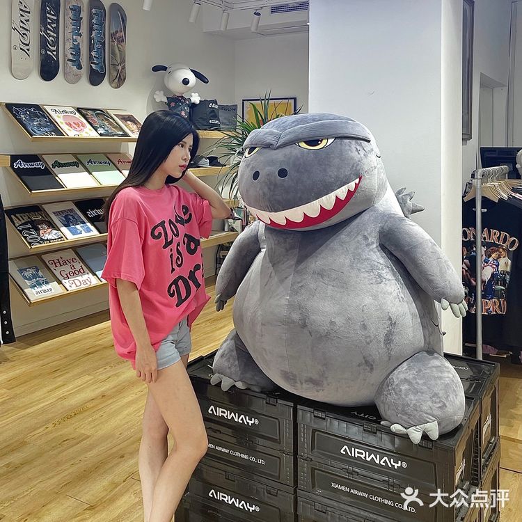 厦门探店｜本土国潮超亲民价的潮牌店！