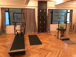 -无界瑜伽普拉提