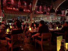 -FOUR PLAY BAR