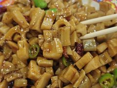 -江城燕子大排档(江汉路步行街店)