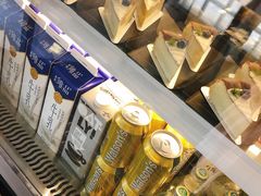 零售区-BE NORMAL CAFE(霞溪路店)