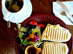 帕尼尼+美式-CafeDuVillage乡村咖啡馆(美邻苑店)