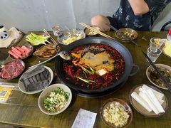 -黄潇洒老火锅(九眼桥宏济巷店)