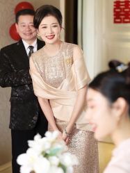 -莫小姐婚纱