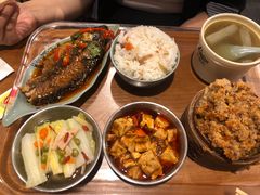 -老四川(T3航站楼F指廊店)