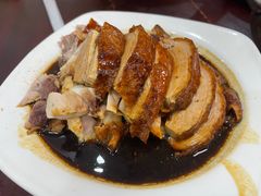 -余杨鸭鸭餐厅