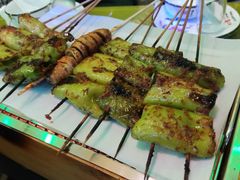 -路边边地标烧烤·川菜·小龙虾·音乐酒馆(良乡长虹店)