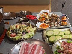 -围炉肉舍丹东海鲜烤肉·烤活鳗(步行街店)