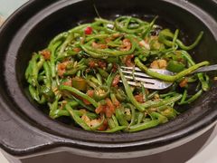 虾皮炒豆角-皇宫大酒店