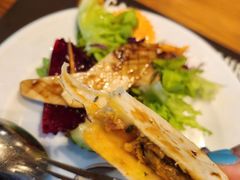 咖喱芝士肉饼-Chom Cafe and Restaurant