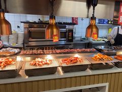 -四囍码头海鲜烧烤自助火锅(外滩南京东路悦荟广场店)