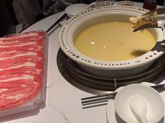 -领鲜天下·焗海鲜·花胶鸡(天目里店)